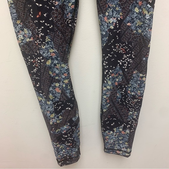 Lululemon Wunder Under High Rise Tight 25” - Picture 11 of 13